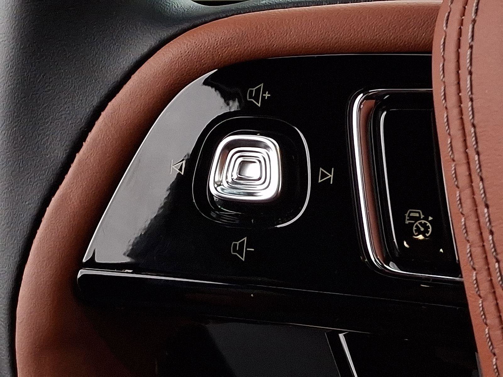 Used 2025 Lincoln Aviator Reserve w/ Equipment Group 201A image 22