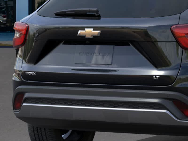 New 2026 Chevrolet Trax LT w/ Sunroof Package FWD image 14