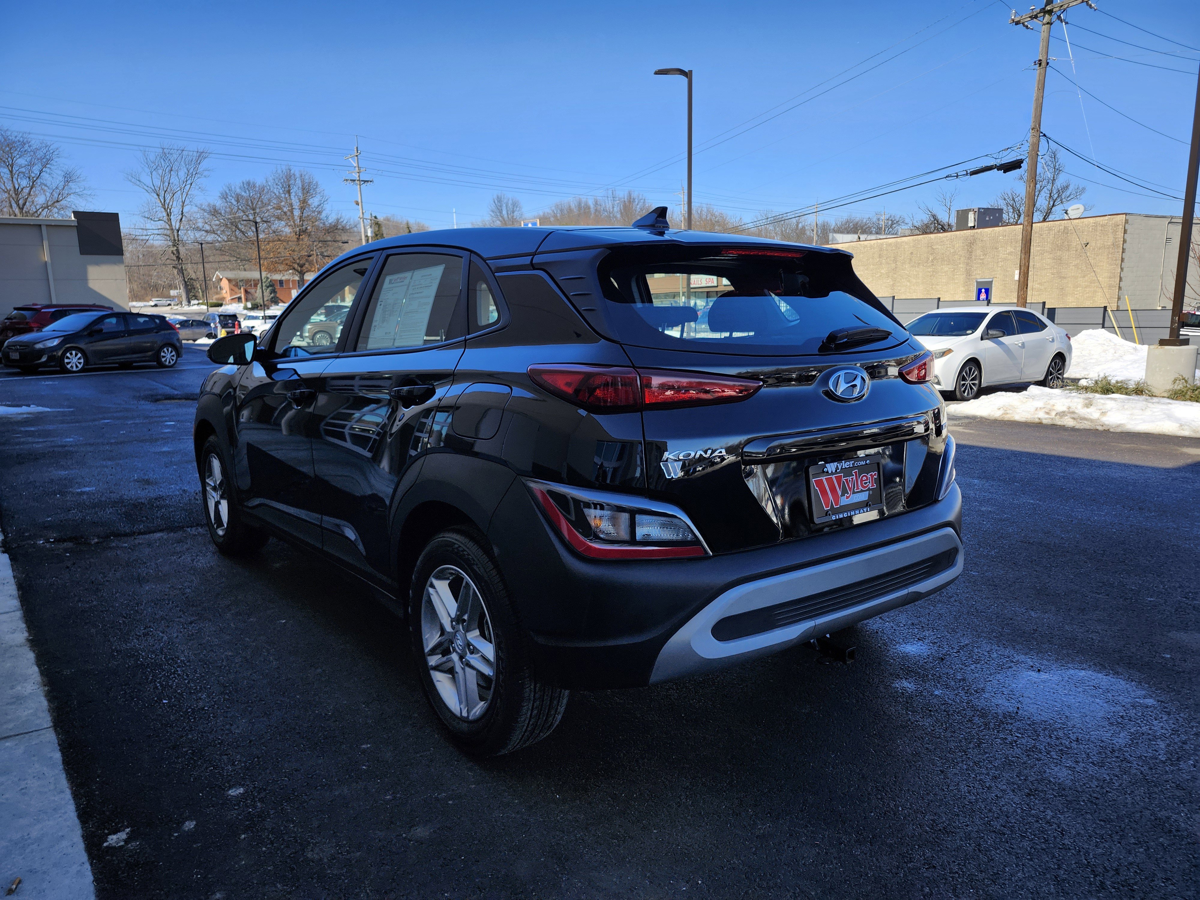 Used 2023 Hyundai Kona SE w/ Cargo Package image 29