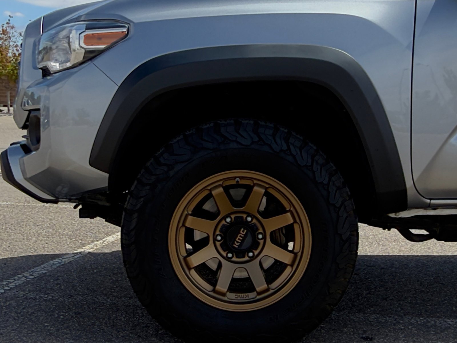 Used 2020 Toyota Tacoma TRD Off-Road w/ Technology Package AWD/4WD image 10