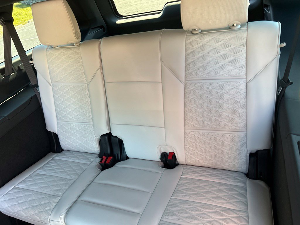 Used 2026 Cadillac Escalade ESV Platinum Luxury w/ LPO, Floor Liner Package AWD/4WD image 57