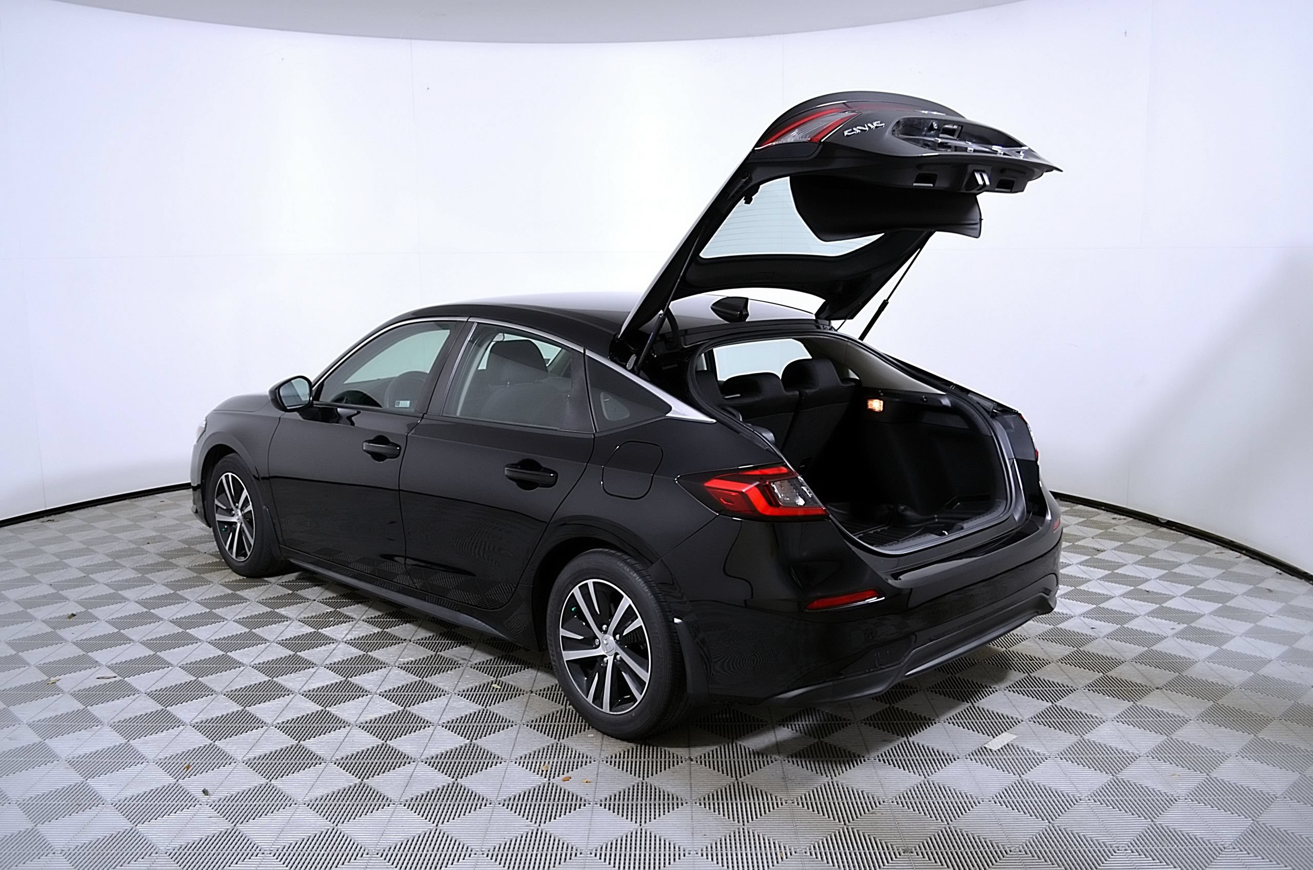Used 2023 Honda Civic LX image 11