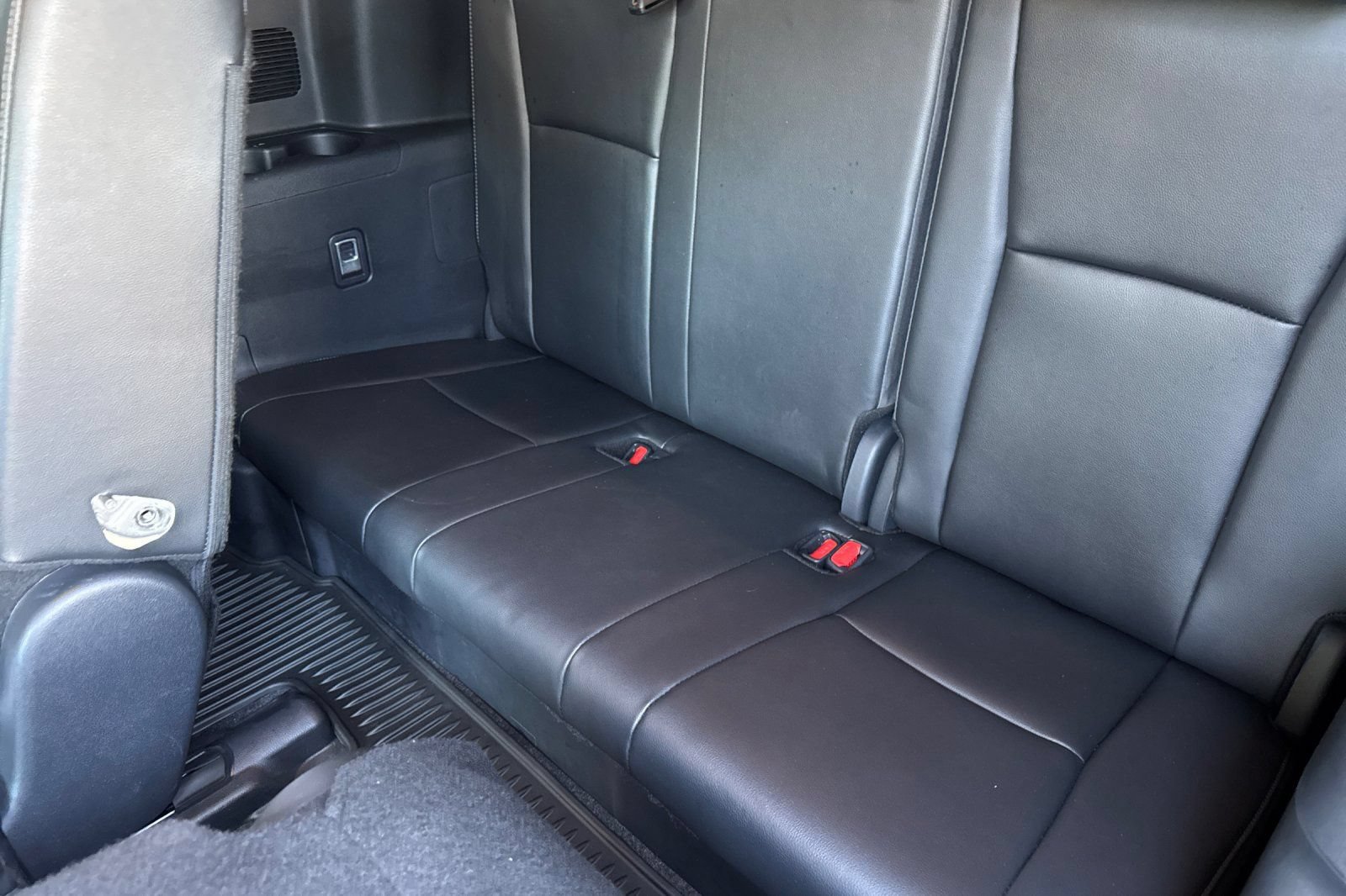 Used 2025 Toyota Highlander Limited AWD/4WD image 16