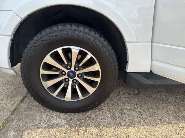 Used 2016 Ford Expedition XLT RWD image 26