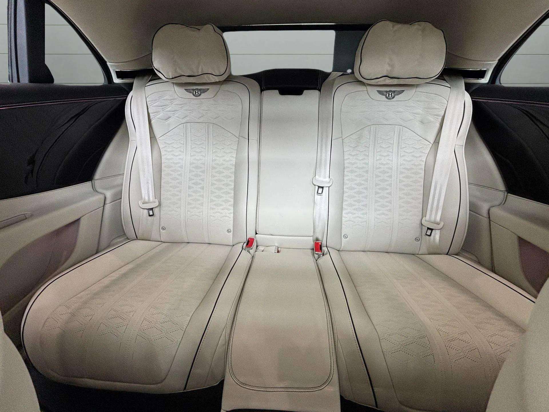 New 2025 Bentley Flying Spur Plug-In Hybrid image 33