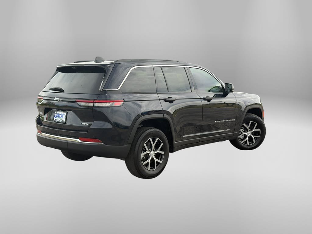 Used 2024 Jeep Grand Cherokee Limited w/ Luxury Tech Group II AWD/4WD image 4