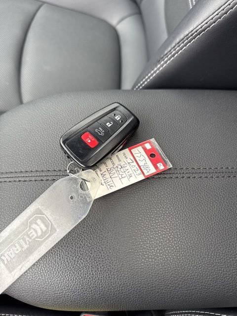 Used 2023 Toyota RAV4 Limited w/ Limited Grade Weather Package image 31