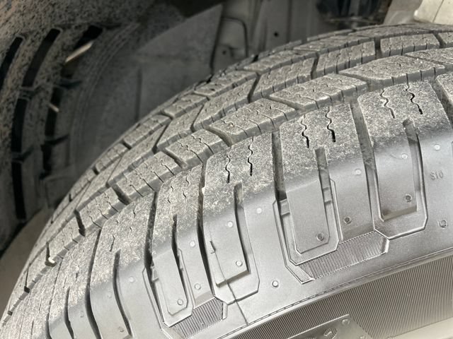 Used 2025 Land Rover Defender 110 S AWD/4WD image 31