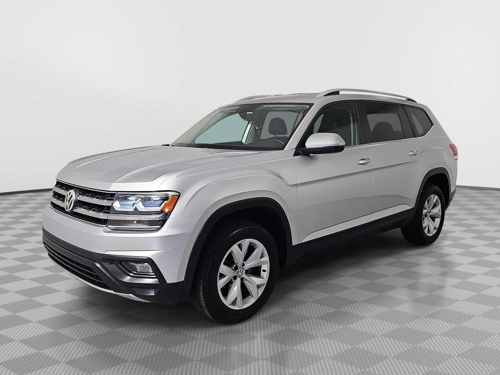 Used 2019 Volkswagen Atlas SE FWD image 4