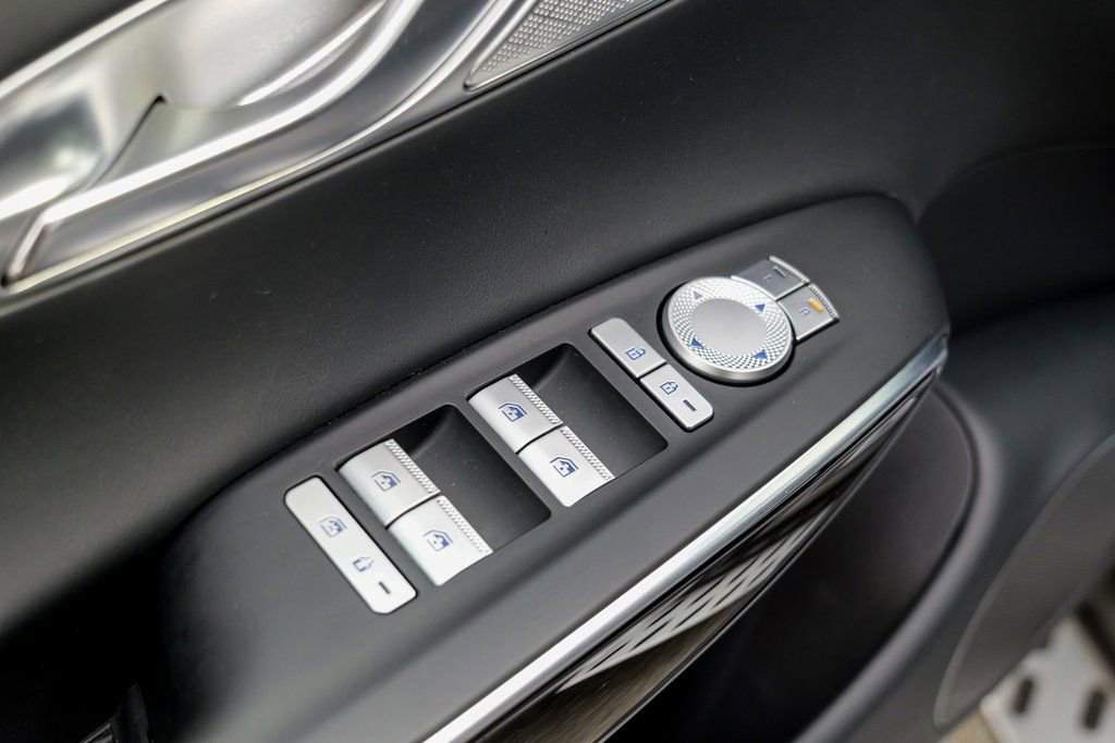 Used 2025 Genesis GV70 2.5T image 22