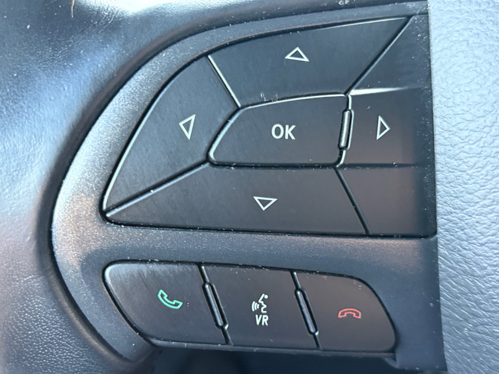 Used 2019 Dodge Challenger SXT AWD/4WD image 20