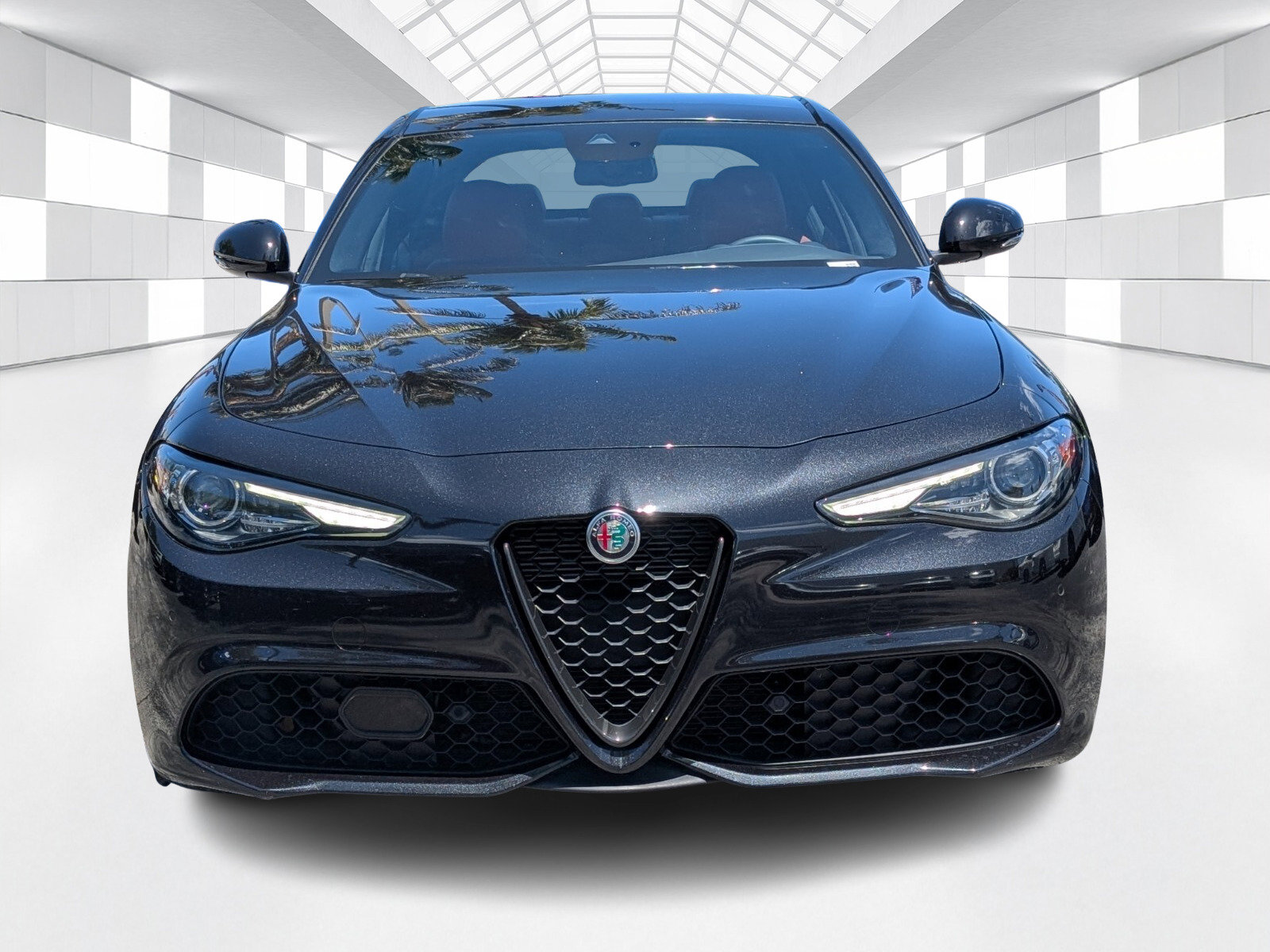 Used 2023 Alfa Romeo Giulia Veloce image 2