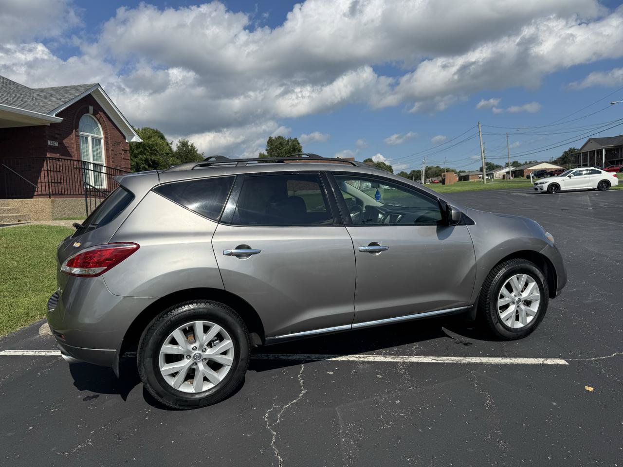 Used 2011 Nissan Murano SV AWD/4WD image 9