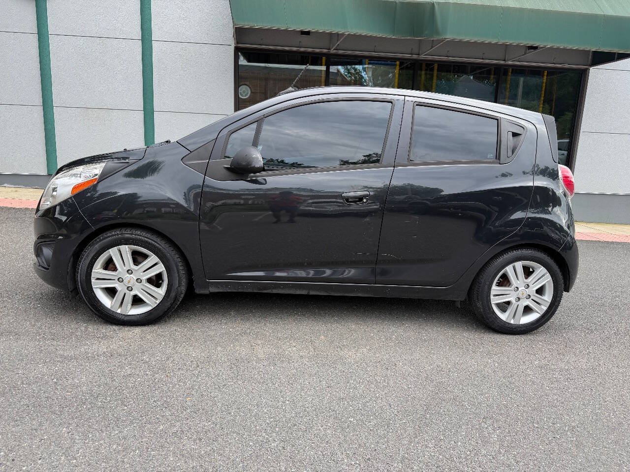 Used 2014 Chevrolet Spark LT FWD image 3
