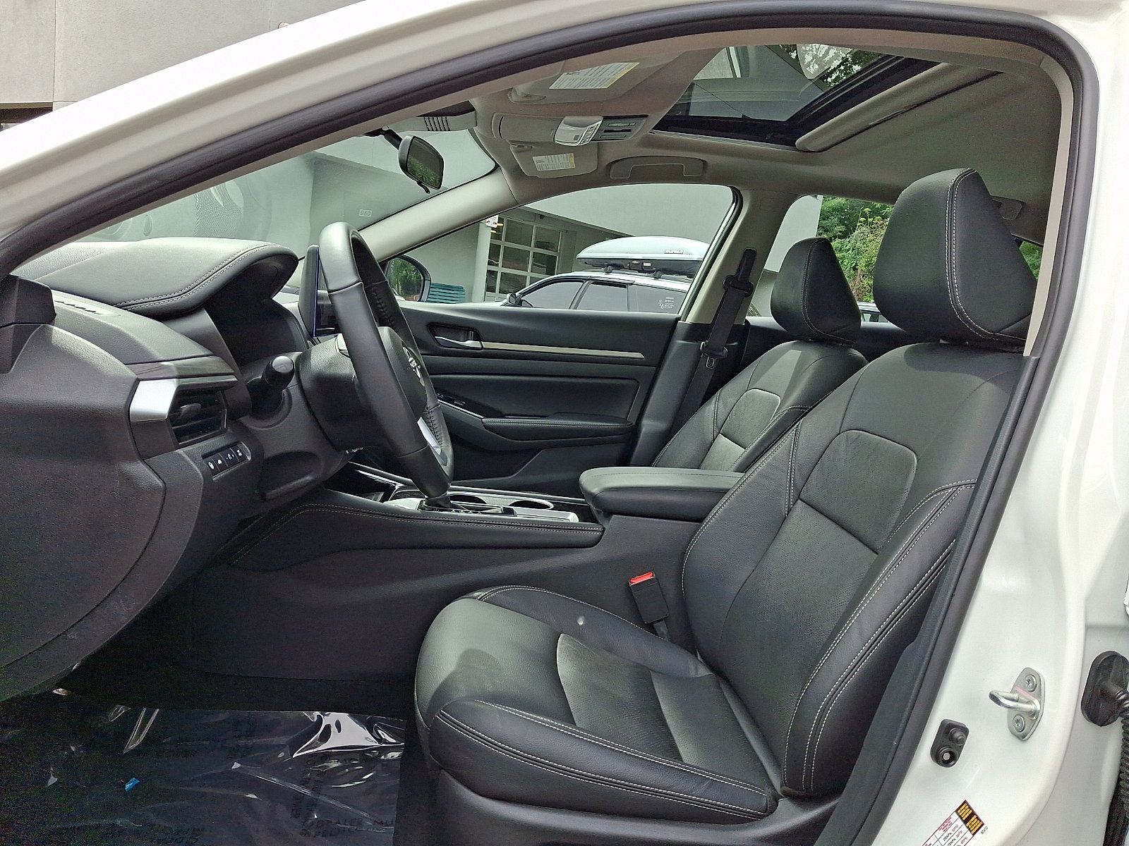 Certified 2025 Nissan Altima 2.5 SL AWD/4WD image 13