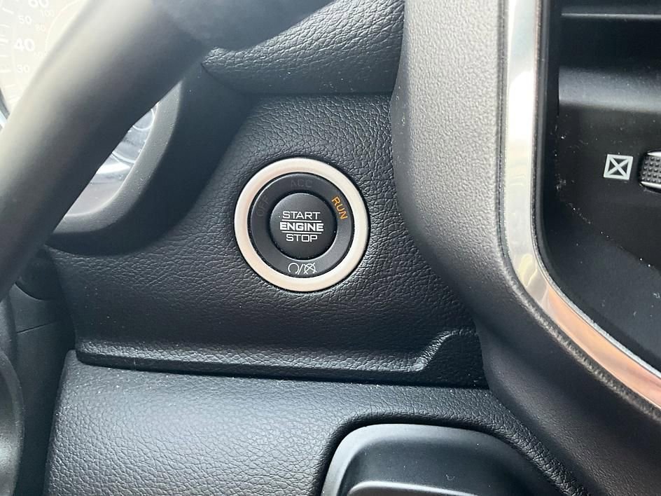 Used 2022 RAM 3500 Laramie image 19