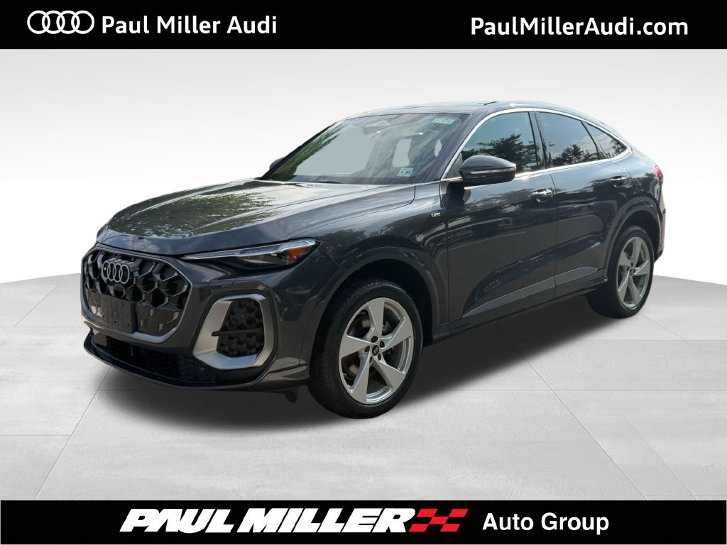 Certified 2025 Audi Q5 Premium Plus w/ Premium Plus