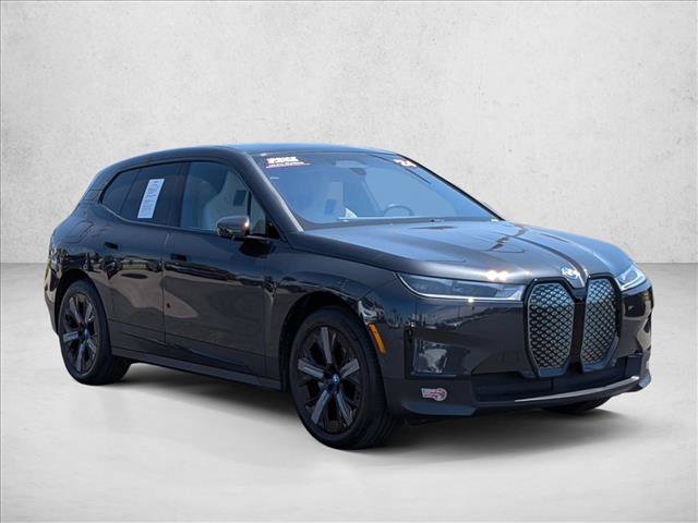Used 2024 BMW iX xDrive50 AWD/4WD image 3