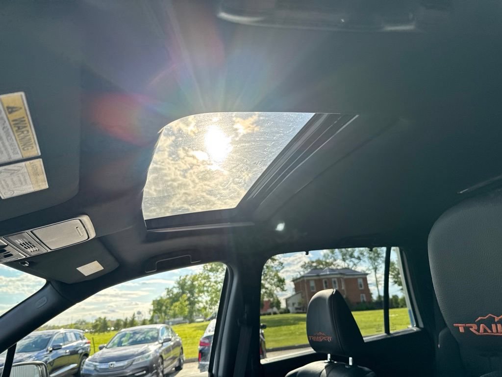 Certified 2023 Honda Passport TrailSport image 31