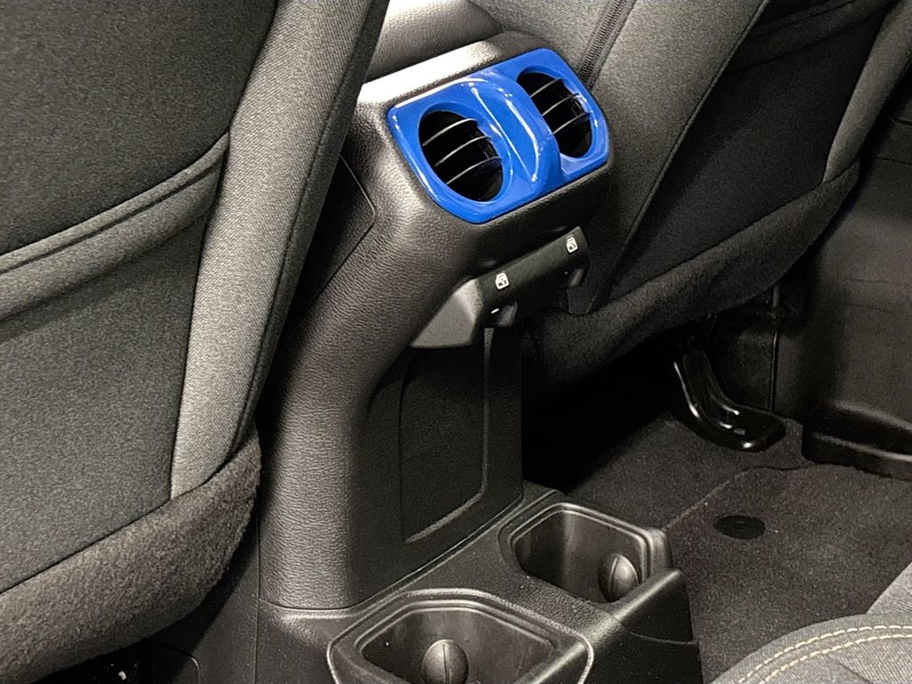 Used 2025 Jeep Gladiator Sport image 17