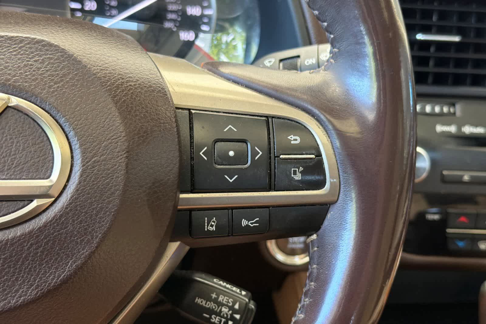 Used 2016 Lexus RX 350 AWD w/ Premium Package image 28