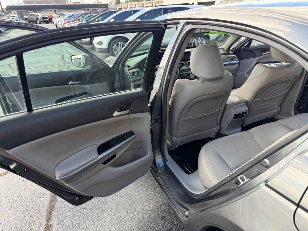 Used 2010 Honda Accord EX-L image 10
