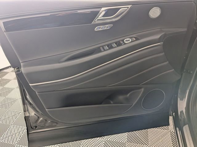 Used 2025 Genesis GV80 2.5T Standard image 10