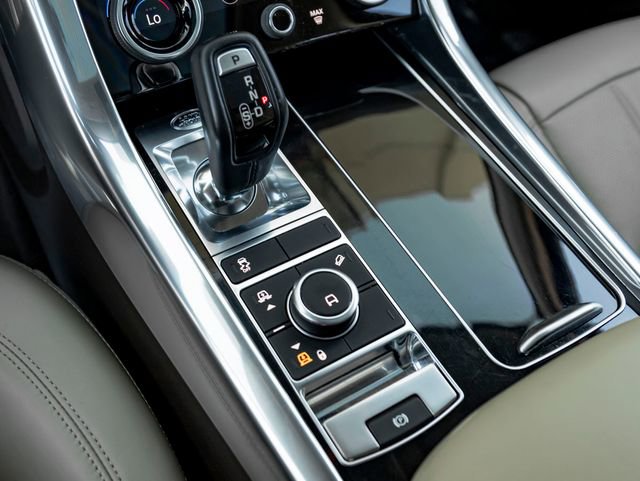 Used 2018 Land Rover Range Rover Sport HSE image 21