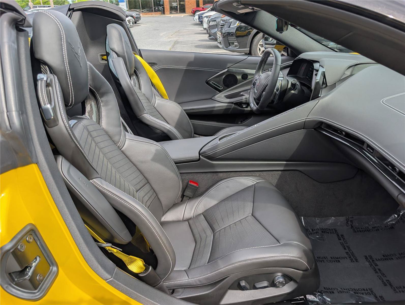 Used 2025 Chevrolet Corvette Z06 w/ Stealth Interior Trim Package RWD image 11