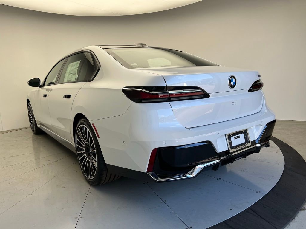 New 2026 BMW 740i w/ Executive Package image 4