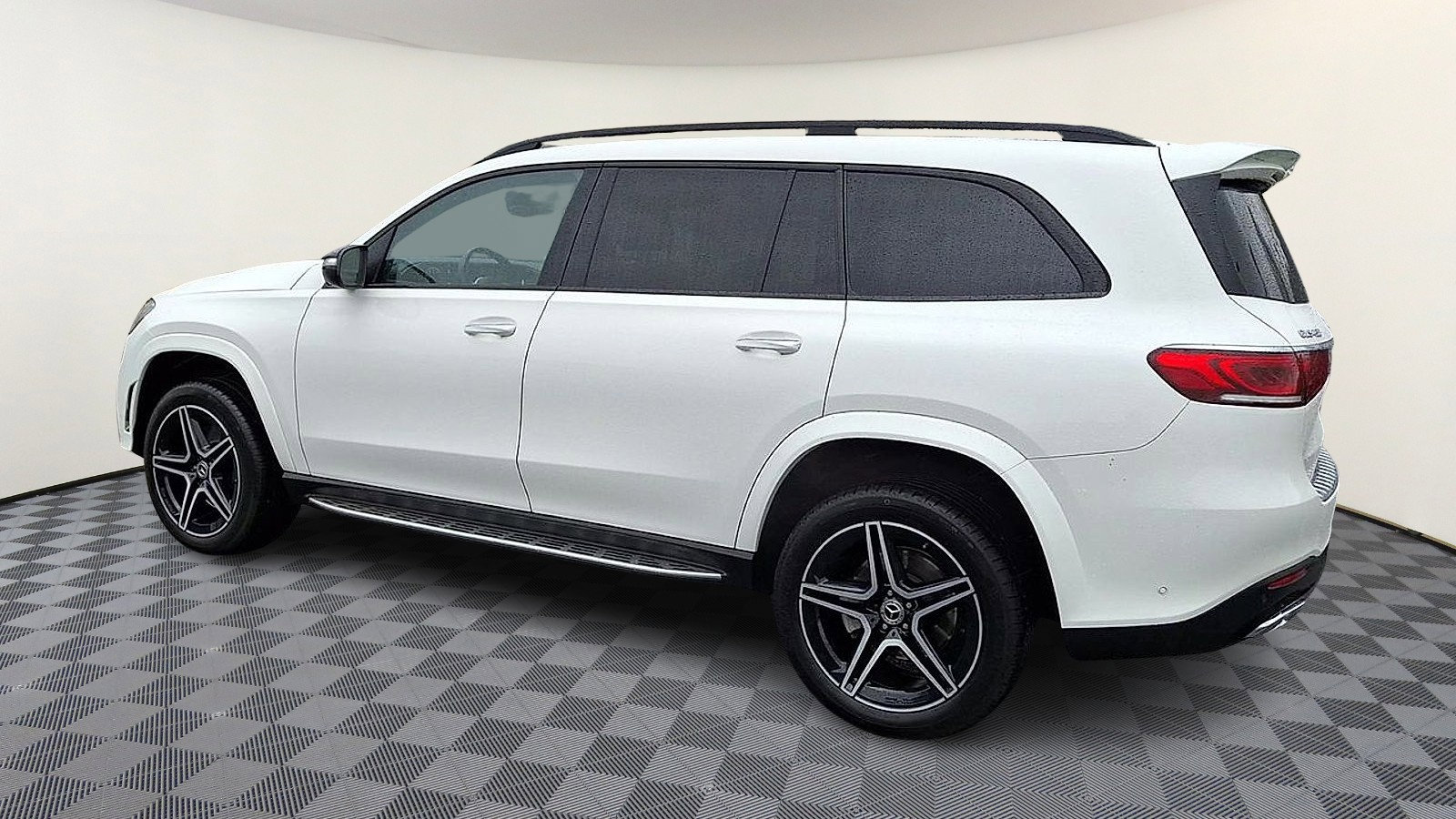 Used 2022 Mercedes-Benz GLS 450 4MATIC image 6