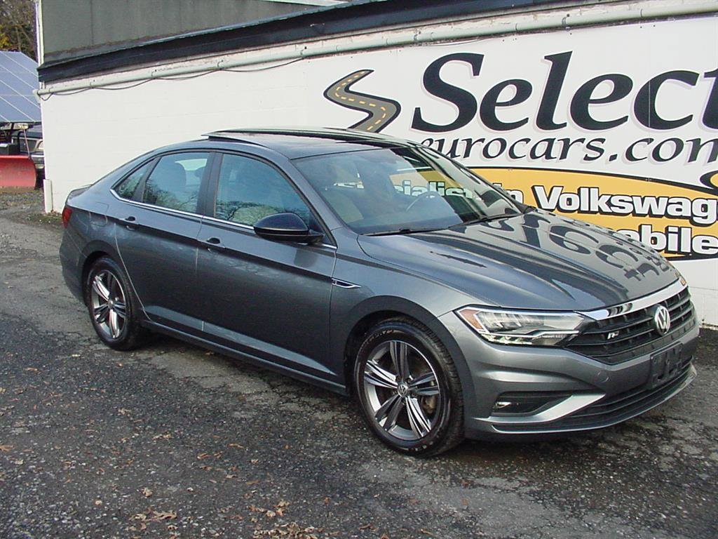 Used 2020 Volkswagen Jetta R-Line w/ R-Line Cold Weather Package image 2