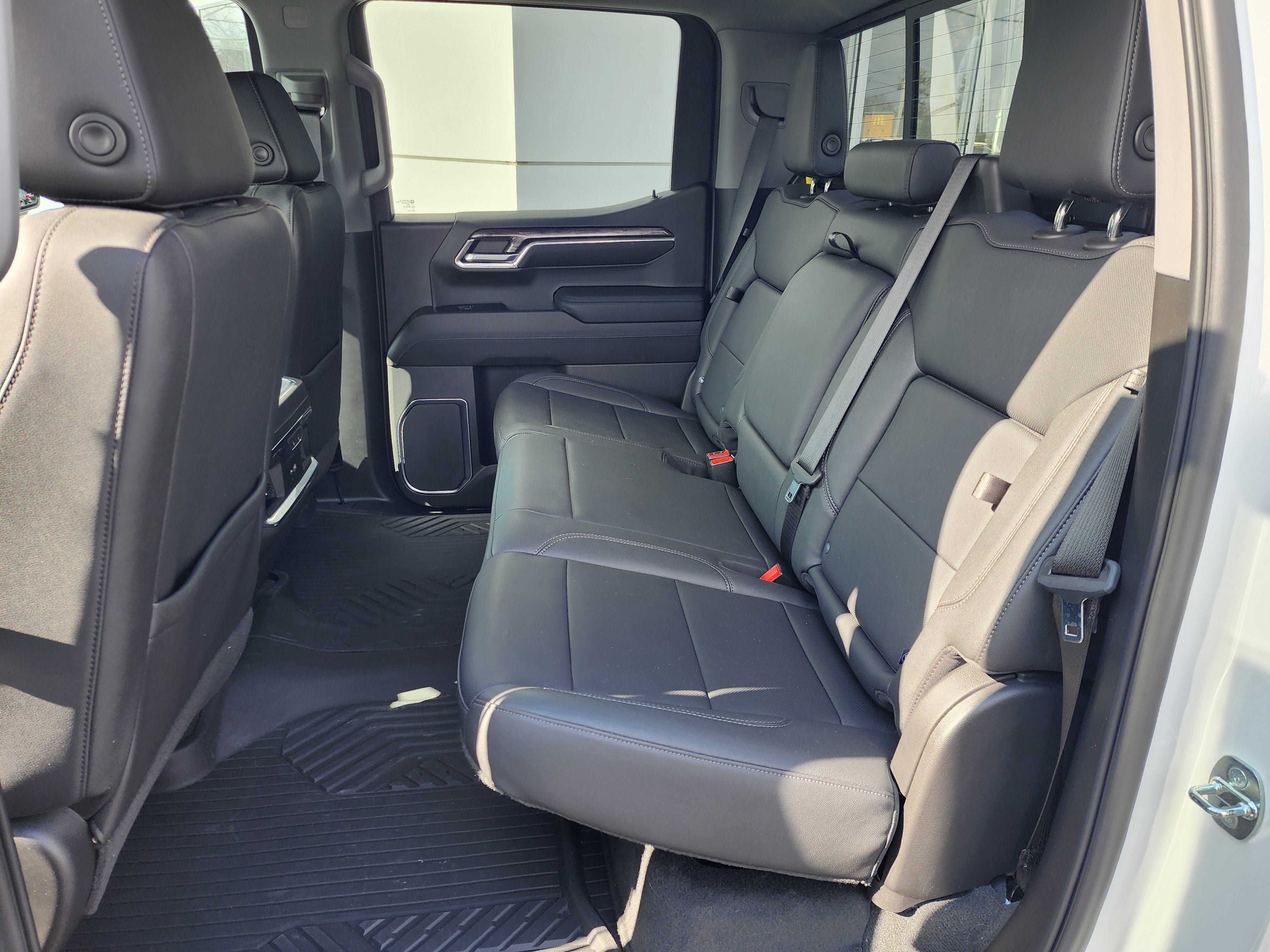 Used 2023 Chevrolet Silverado 1500 LTZ image 12