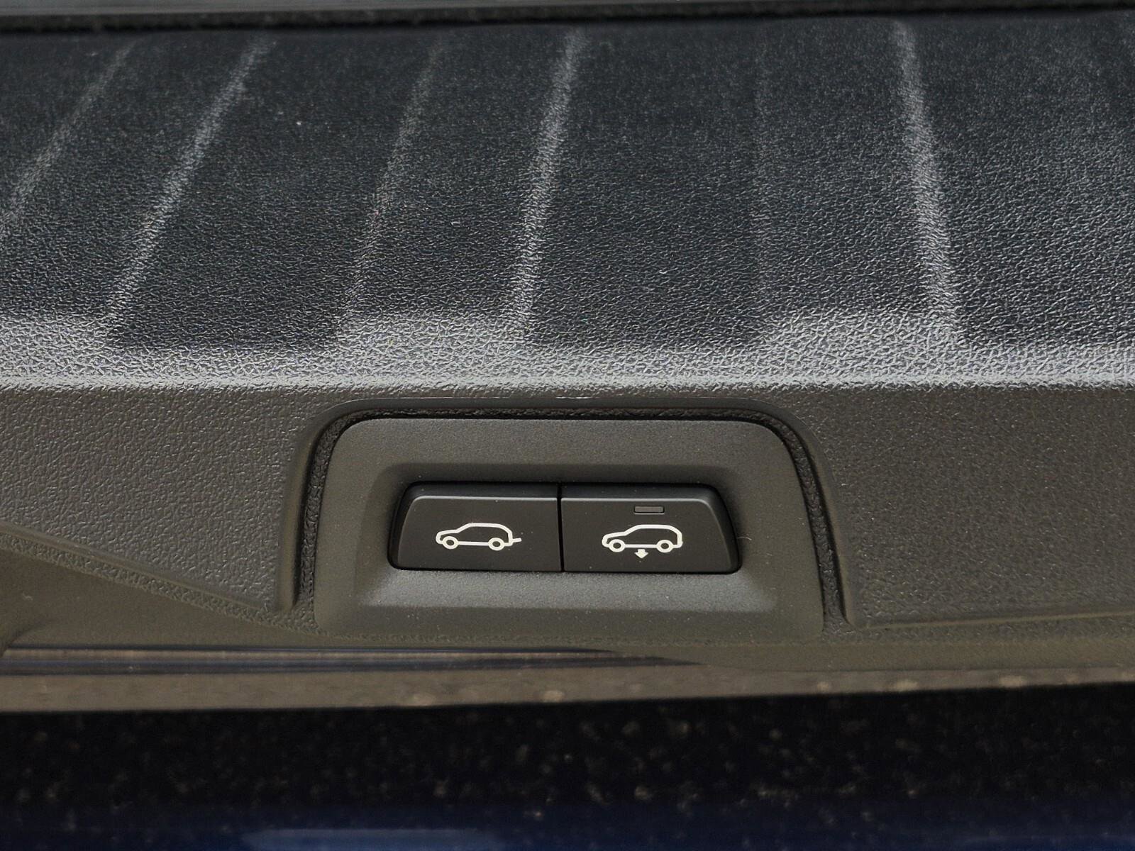 New 2026 BMW X5 M60i image 9