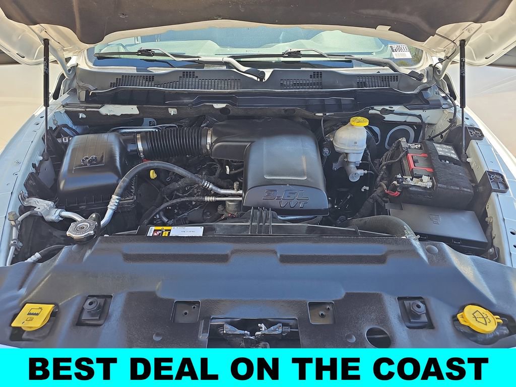 Used 2022 RAM 1500 Classic SLT w/ Electronics Group image 17