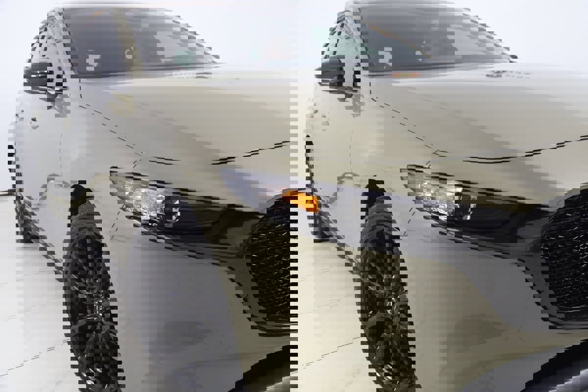 Used 2025 MAZDA MAZDA3 Carbon image 17