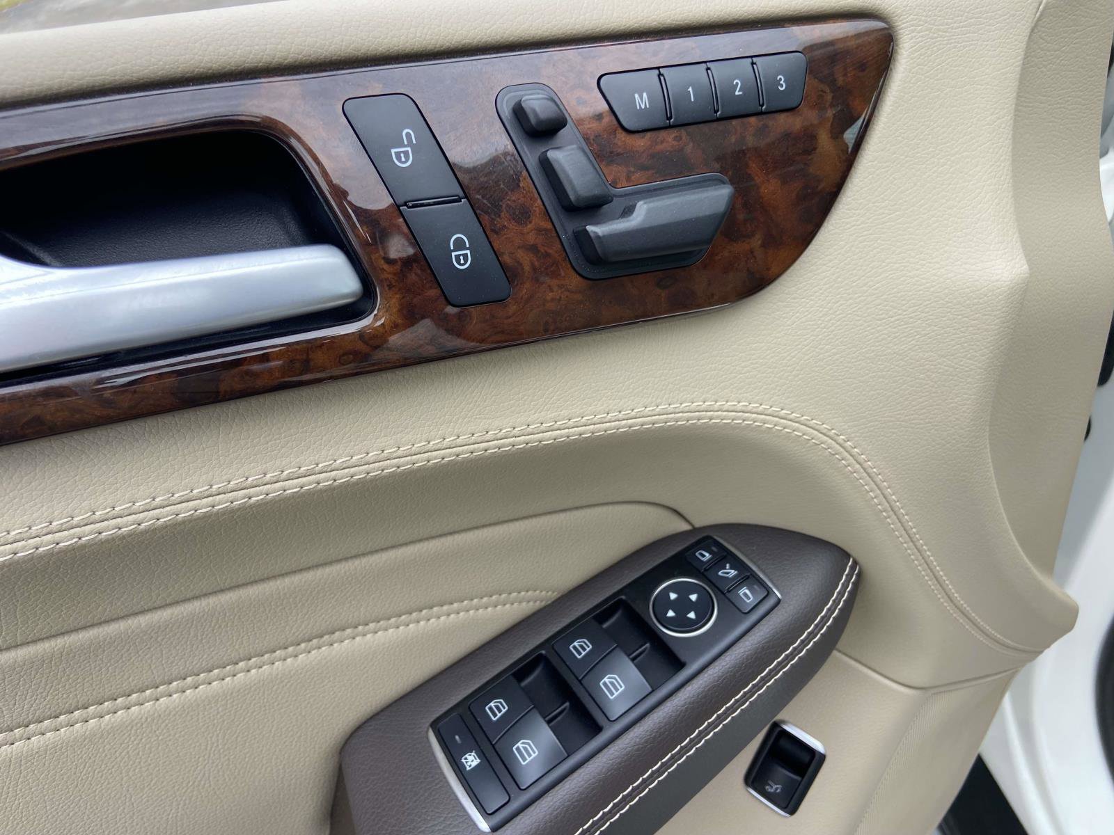 Used 2014 Mercedes-Benz ML 550 4MATIC image 14