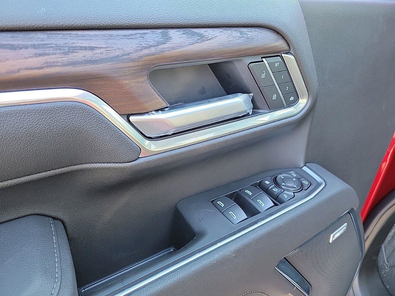 New 2026 GMC Sierra 2500 SLT w/ SLT Premium Package image 19