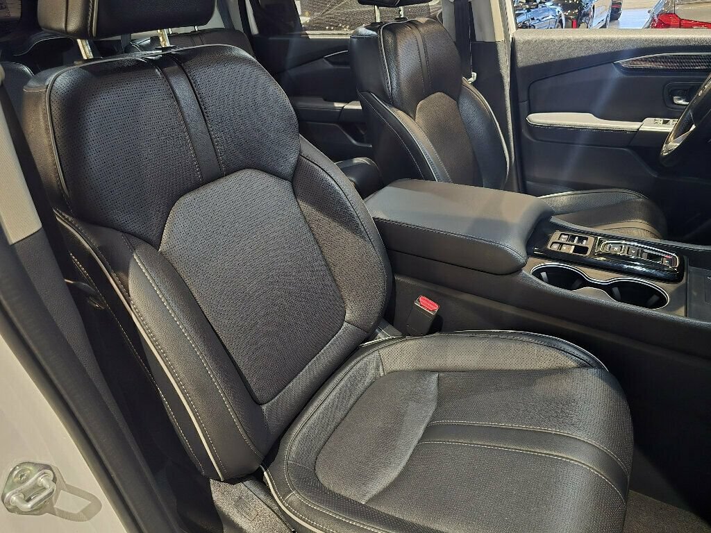 Used 2023 Honda Pilot Elite image 36