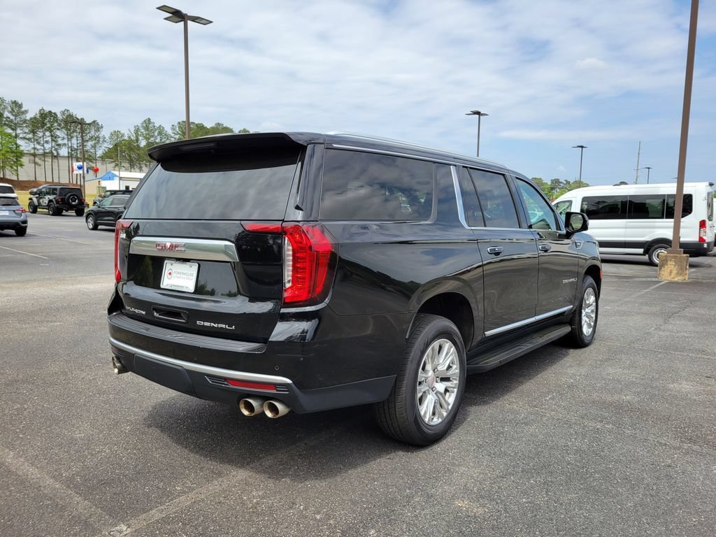 Used 2024 GMC Yukon XL Denali AWD/4WD image 6