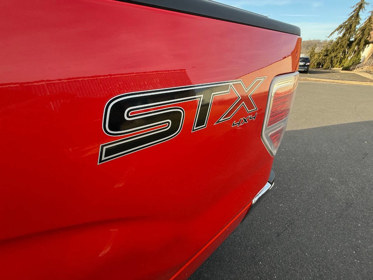 Used 2014 Ford F150 STX image 26