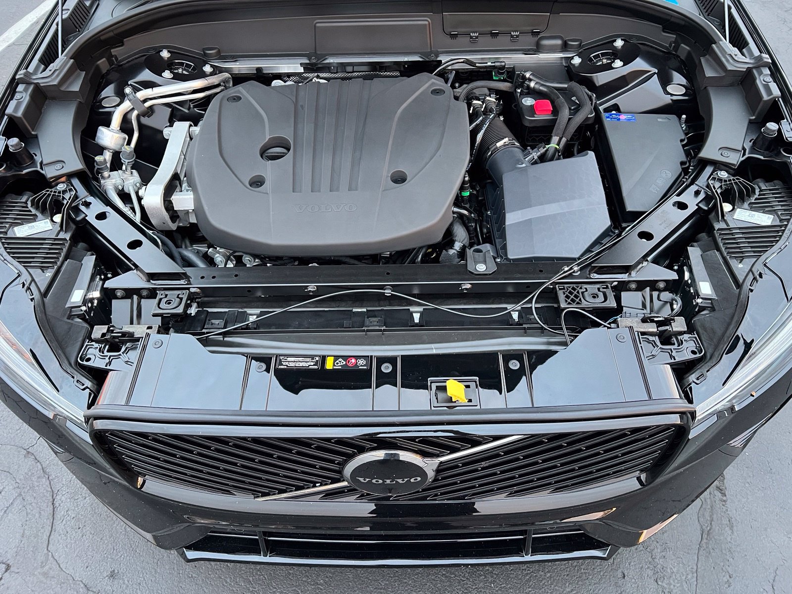 New 2026 Volvo XC60 B5 Plus w/ Climate Package AWD/4WD image 38