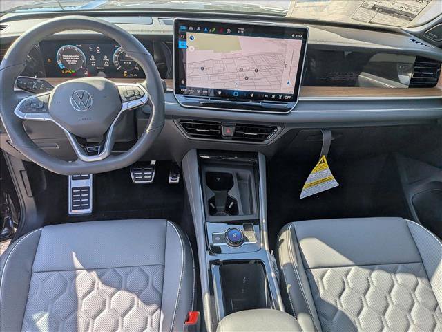 New 2026 Volkswagen Tiguan SEL R-Line image 25