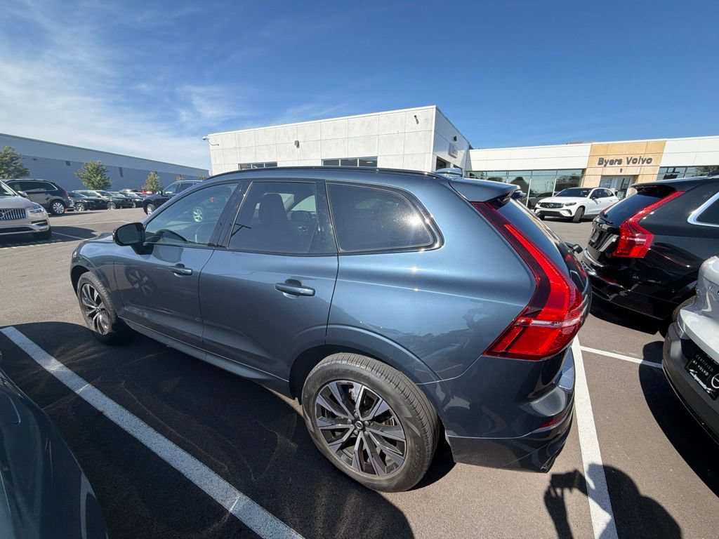 Certified 2024 Volvo XC60 B5 Core w/ Protection Package Premier AWD/4WD image 3