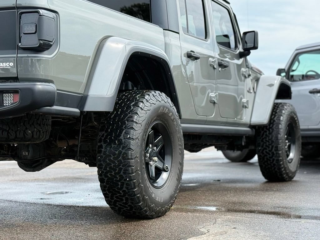 Used 2023 Jeep Gladiator Rubicon w/ Cold Weather Group AWD/4WD image 37
