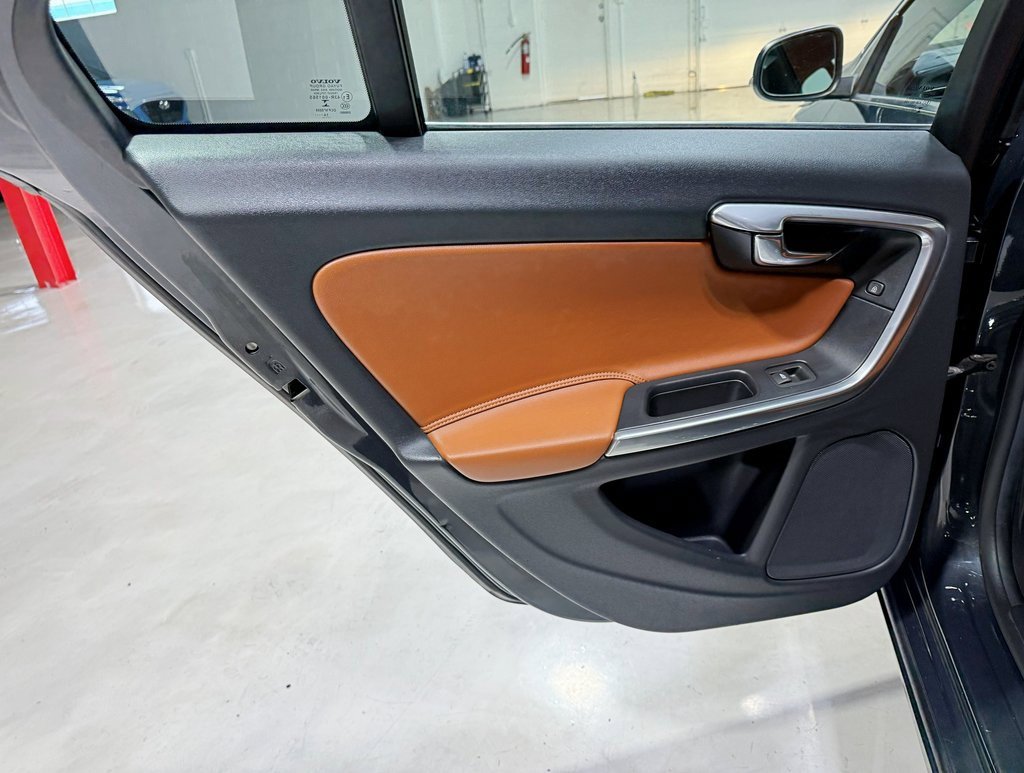 Used 2015 Volvo S60 T5 Premier image 35