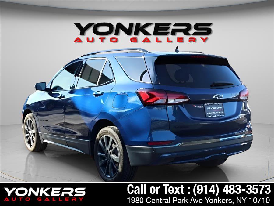 Used 2022 Chevrolet Equinox RS w/ Infotainment Package image 2