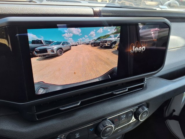 New 2026 Jeep Gladiator Sport AWD/4WD image 28