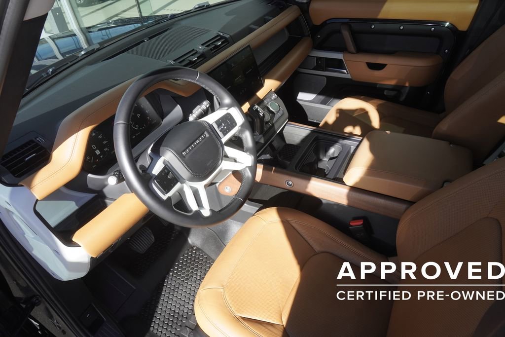 Used 2024 Land Rover Defender 130 S image 18