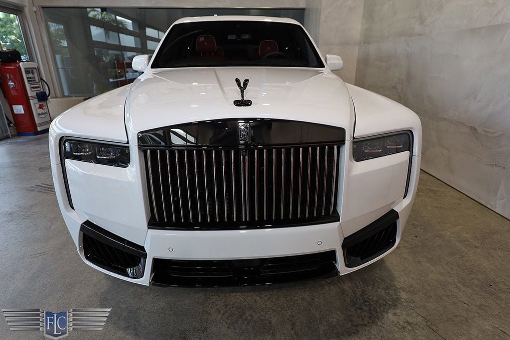 Used 2026 Rolls-Royce Cullinan Black Badge AWD/4WD image 7